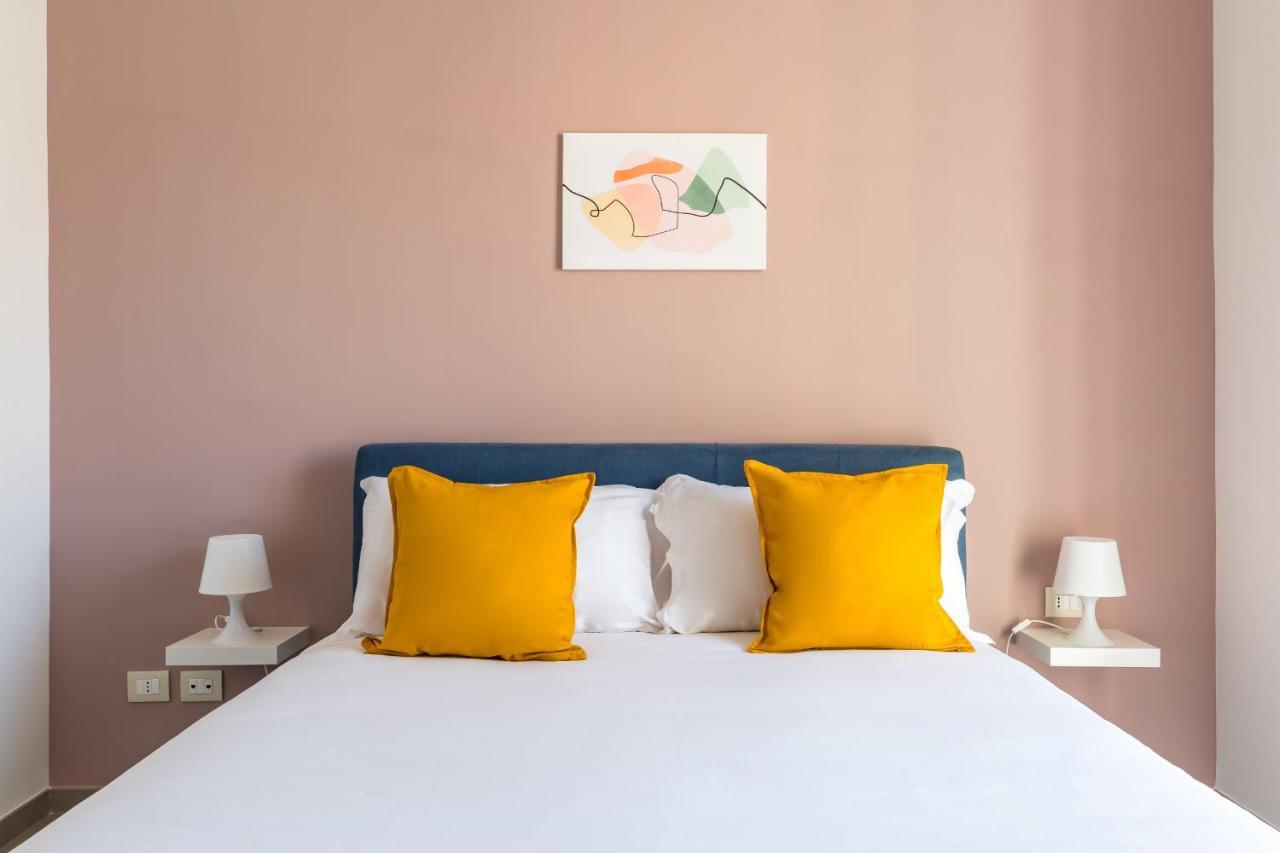 Maria'S Bright Flats At The Cathedral Apartment Naples Luaran gambar