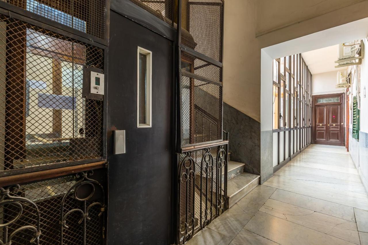 Maria'S Bright Flats At The Cathedral Apartment Naples Luaran gambar