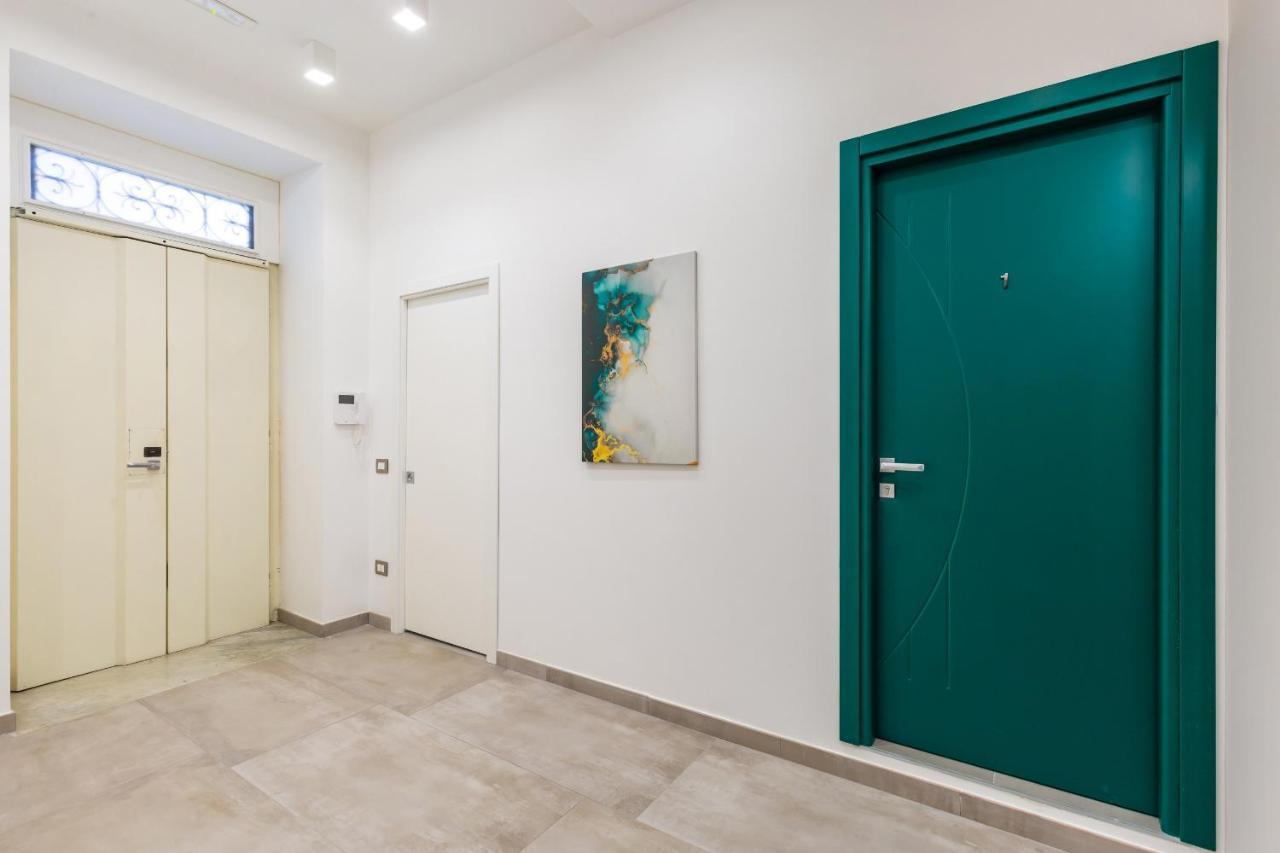 Maria'S Bright Flats At The Cathedral Apartment Naples Luaran gambar