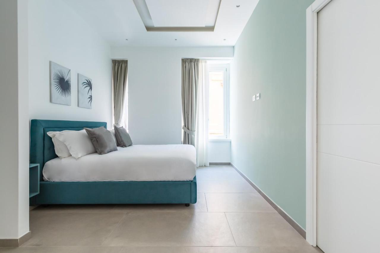 Maria'S Bright Flats At The Cathedral Apartment Naples Luaran gambar